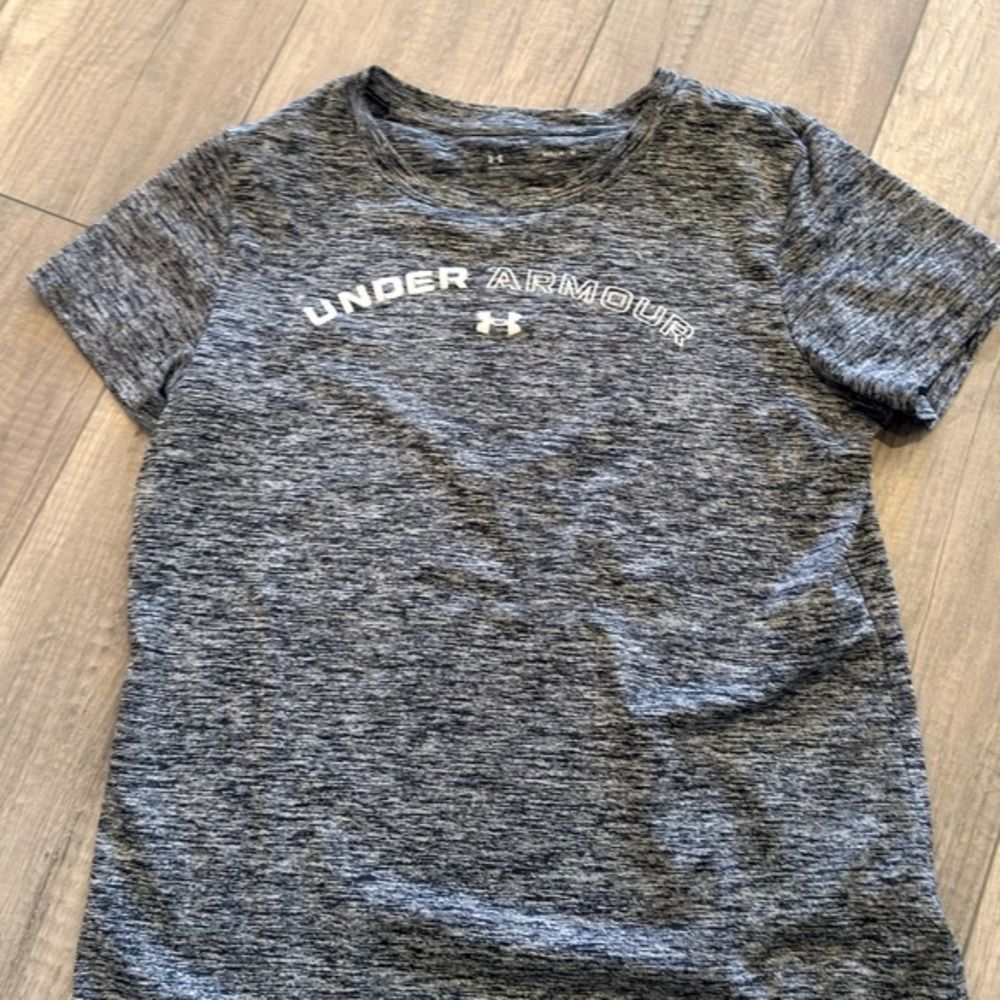 Under Armour Women's Heathered Gray Tee